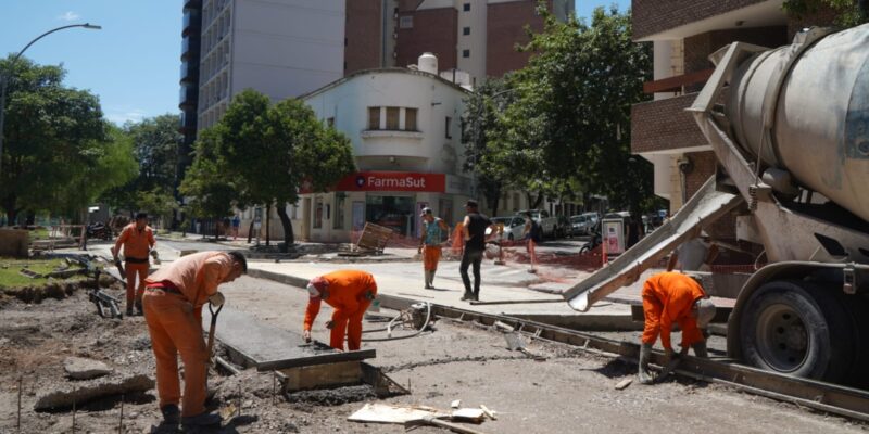 Avanzan Los Trabajos De Rehabilitación De Calzada En Avenida Ambrosio Olmos