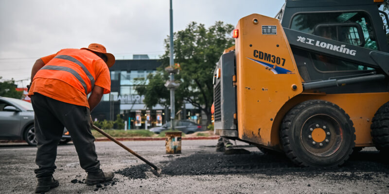 Avanzan Las Obras De Bacheo Con Asfalto En Avenida Rafael Núñez Hacia La Mujer Urbana