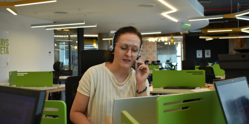 Resolución De Inconvenientes Técnicos Y Asistencia En Plataformas: La Labor De La Mesa De Ayuda Digital