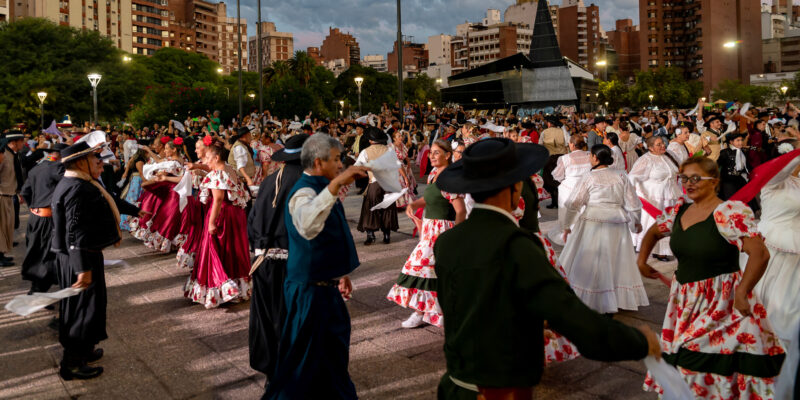 La Plaza De La Intendencia Será Escenario Del Gran Cierre De La Peña En Tu Ciudad: Música Y Danza Con Entrada Gratuita