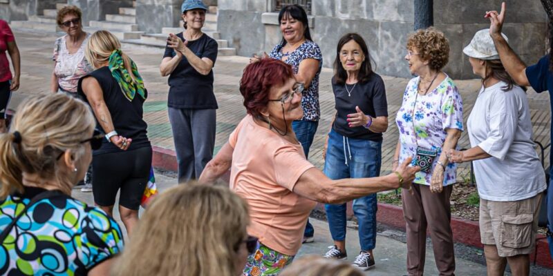 Nuevo Año De Mayores En Acción, El Programa De Actividades Gratuitas Que Fomentan Salud Y Bienestar
