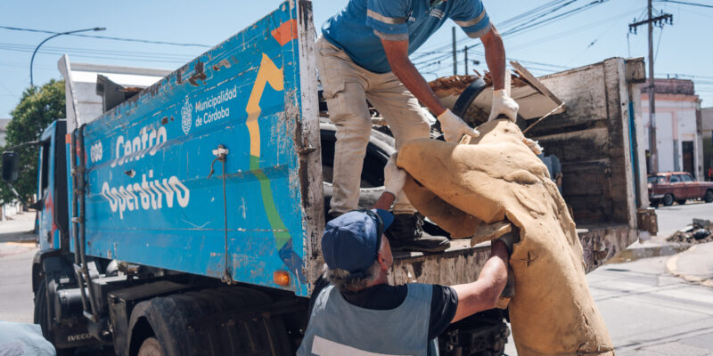 Dengue: La Municipalidad Continua Con El Retiro De Desechos Domiciliarios Acumulados
