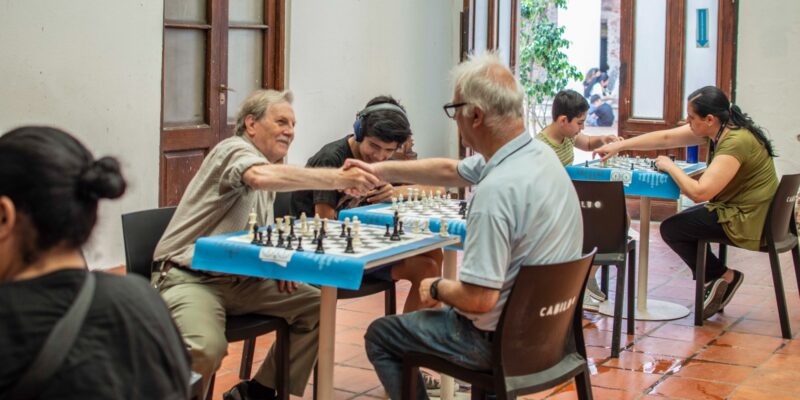 Mes De La Concientización Del Autismo: Invitación Abierta A Participar Del Abierto De Ajedrez Social