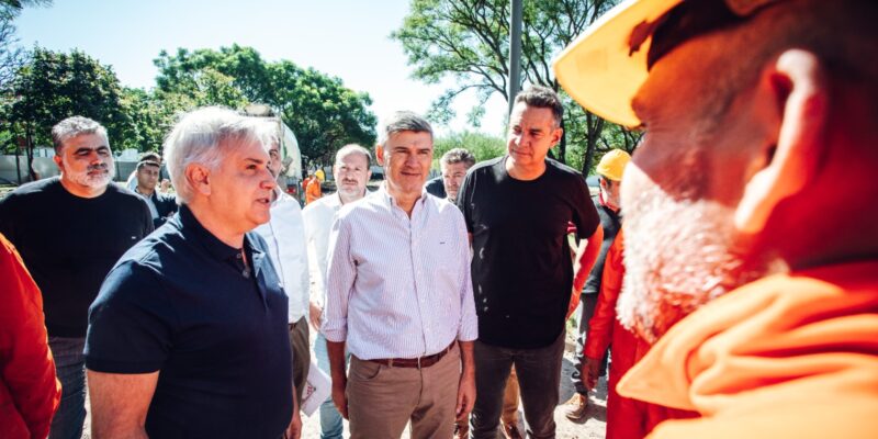 Passerini Y Llaryora Recorrieron La Remodelación Del Parque José María Paz: Comenzó La Construcción De Nuevos Senderos De Hormigón