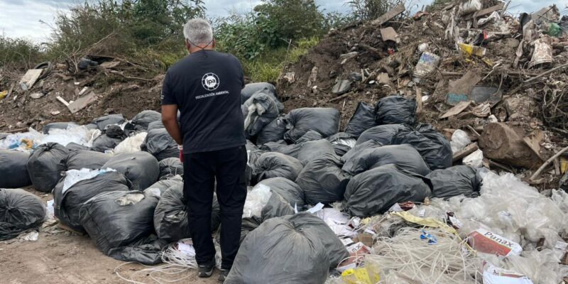 La Municipalidad Clausuró Una Droguería Por El Arrojo Ilegal De 58 Bolsas De Residuos