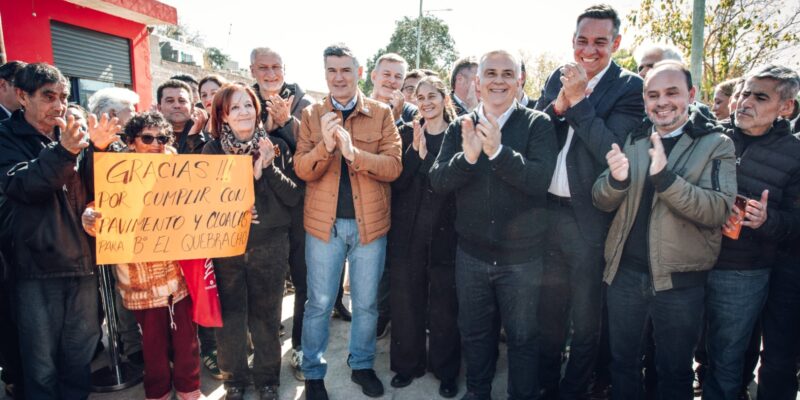 Passerini Y Llaryora Inauguraron Las Obras De Cloaca Y Pavimento En Barrio El Quebracho