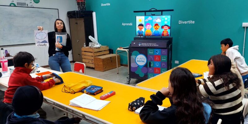 Aprendé Inglés En Los Parques Educativos Y Centros De Encuentro Barrial