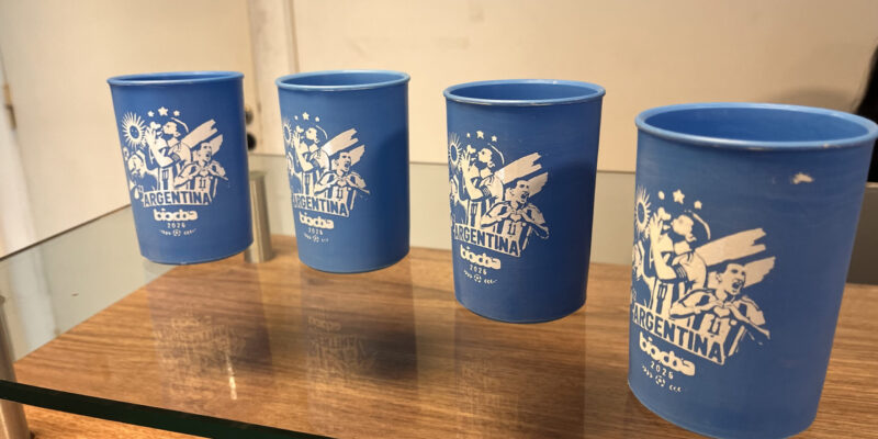 La Escuela Municipal De Economía Circular Se Suma A La Fiebre Mundialista Y Elabora Vasos De Los ídolos De La Selección