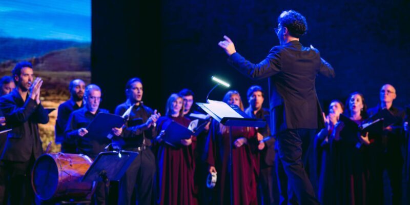 Música Electroacústica, Danza Contemporánea Y Un Homenaje A Carlos Gardel En El Teatro Comedia