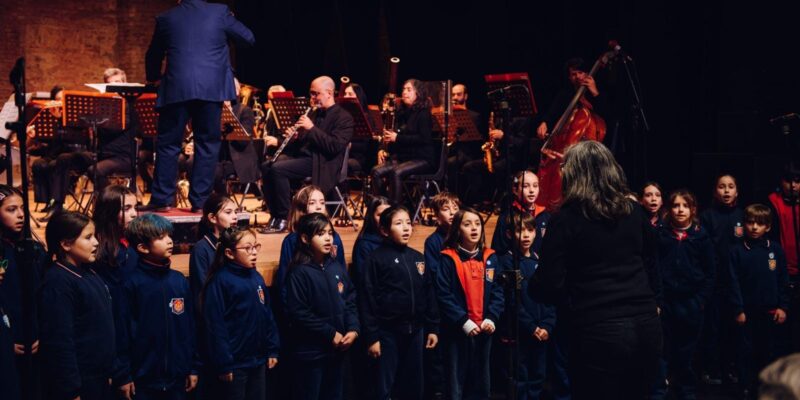 Grabadas Con Voces Infantiles, Las Escuelas Municipales Y Provinciales Contarán Con El Repertorio Oficial De Las Canciones Patrias