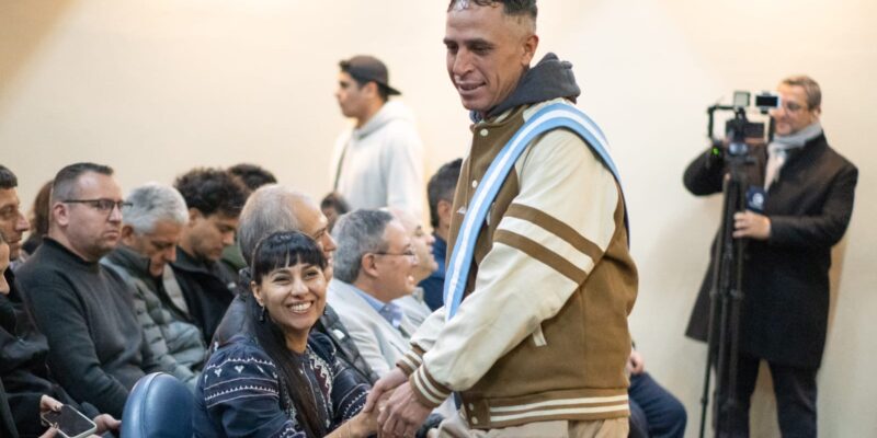 Oportunidades Que Construyen Futuro: Ex Limpiavidrios Finalizaron Un Programa De Reinserción Laboral Y Se Encuentran Trabajando Formalmente