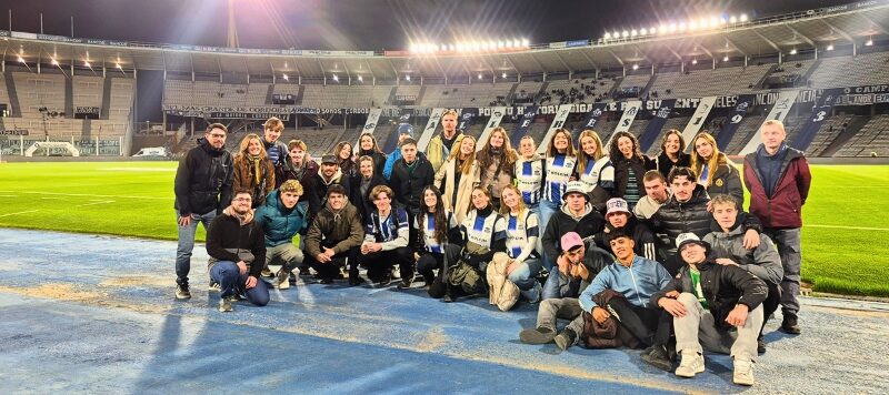 Estudiantes De Intercambio Y Nómades Digitales Vivieron La Pasión Del Fútbol Cordobés