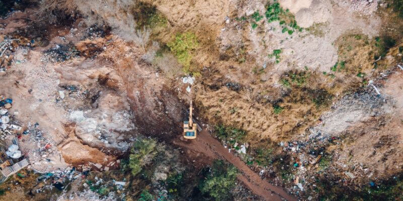 En Una Semana, La Municipalidad Y La Provincia Retiraron Más De 1.900 Toneladas De Basura Del Arroyo El Infiernillo