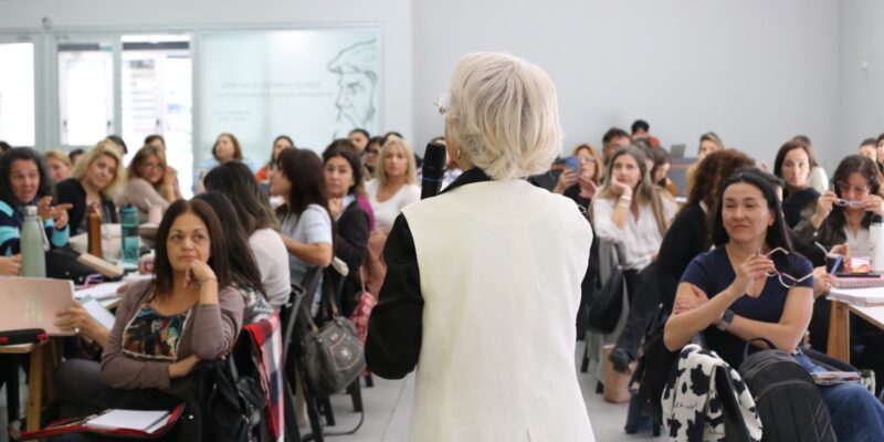 Más De 1400 Docentes Y Equipos Educativos Municipales Se Capacitan En Nuevas Herramientas Para Enseñar Y Aprender