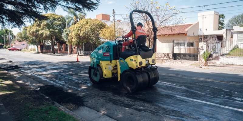 Calle Por Calle: Nuevo Frente De Bacheo En Calle Lino Spilimbergo