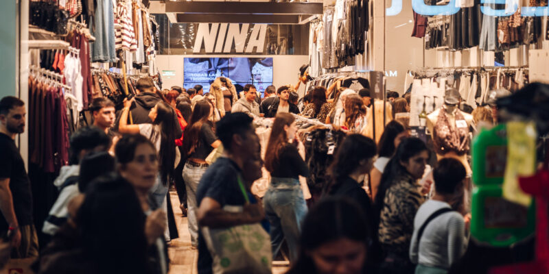 La Noche De Las Galerías Y Peatonales: El Viernes, Comercios Del área Central Extenderán Su Horario De Atención