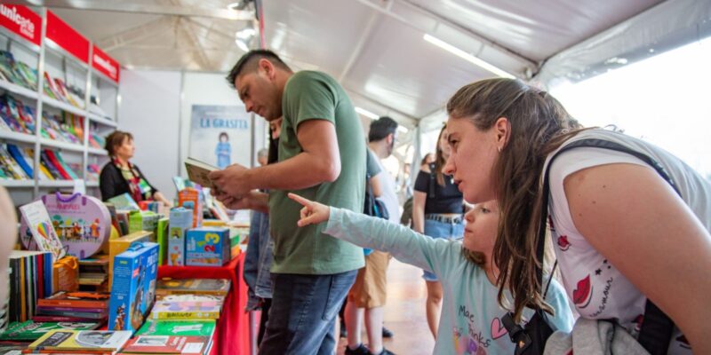 La Feria Del Libro Córdoba Celebra Sus 40 Años Con Más De 360 Actividades, Nueve Ciclos Y Grandes Figuras De La Literatura