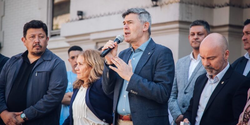 Passerini Participó Del Aniversario Del CPC Mercado Y La Panadería La Europea